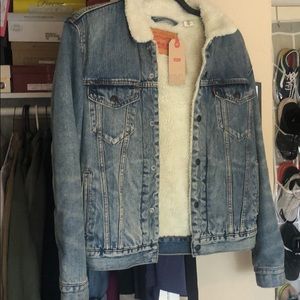 Brand new Levi’s Sherpa denim trucker jacket